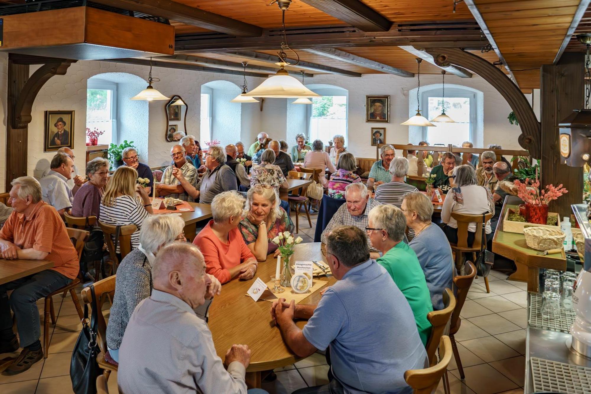 Landgasthof Ochsen Neresheim Екстериор снимка