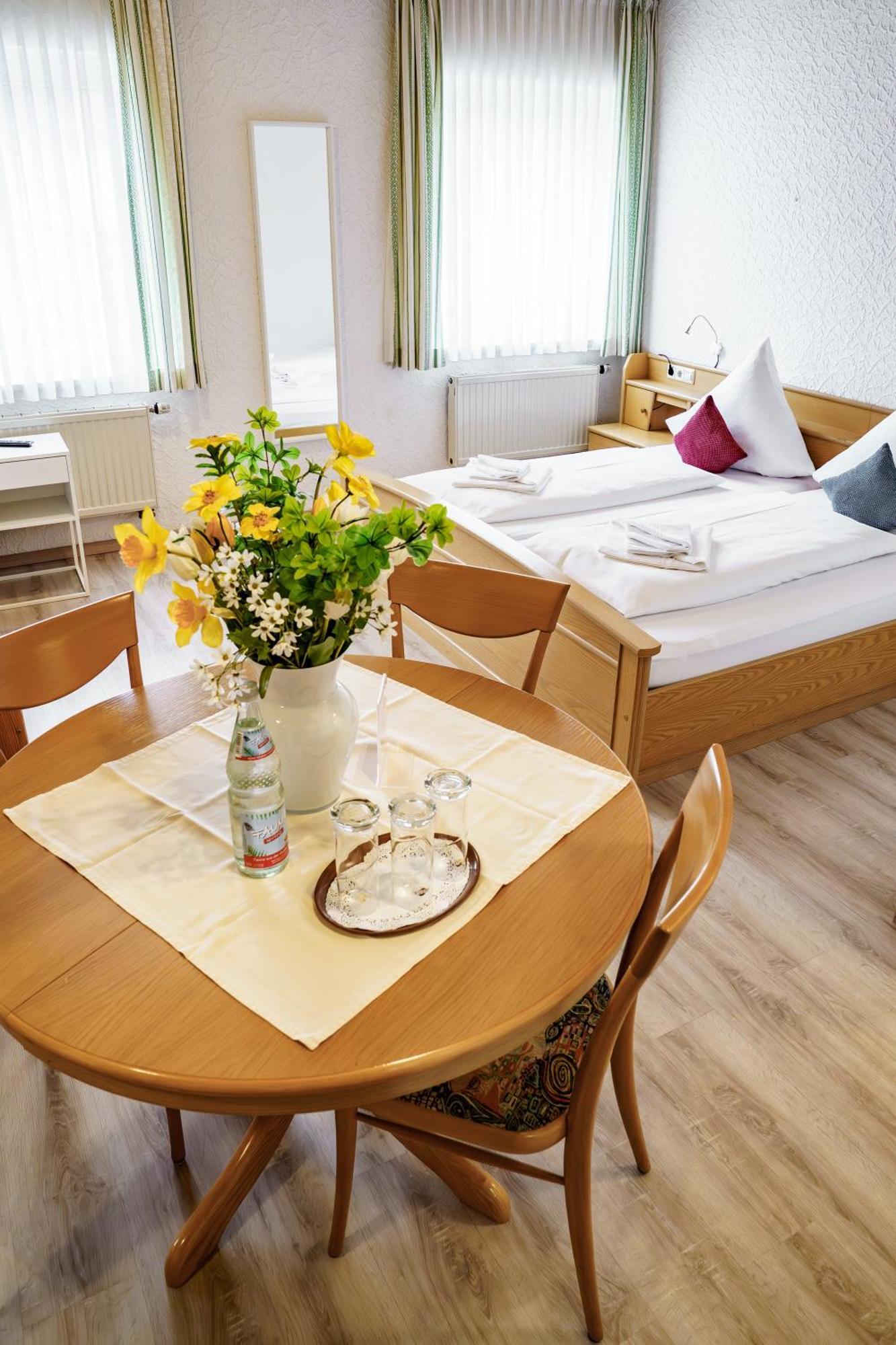 Landgasthof Ochsen Neresheim Екстериор снимка