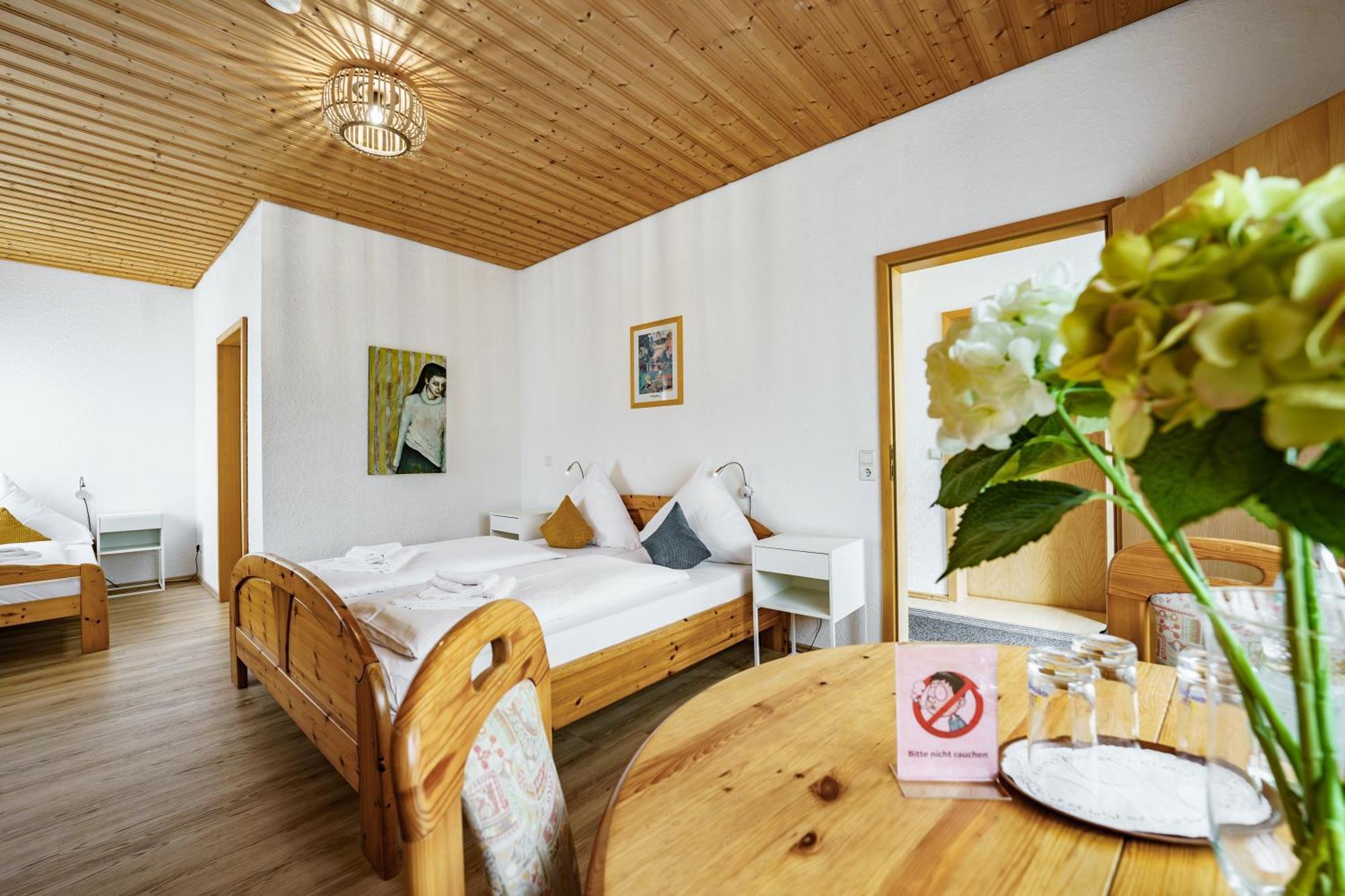 Landgasthof Ochsen Neresheim Екстериор снимка