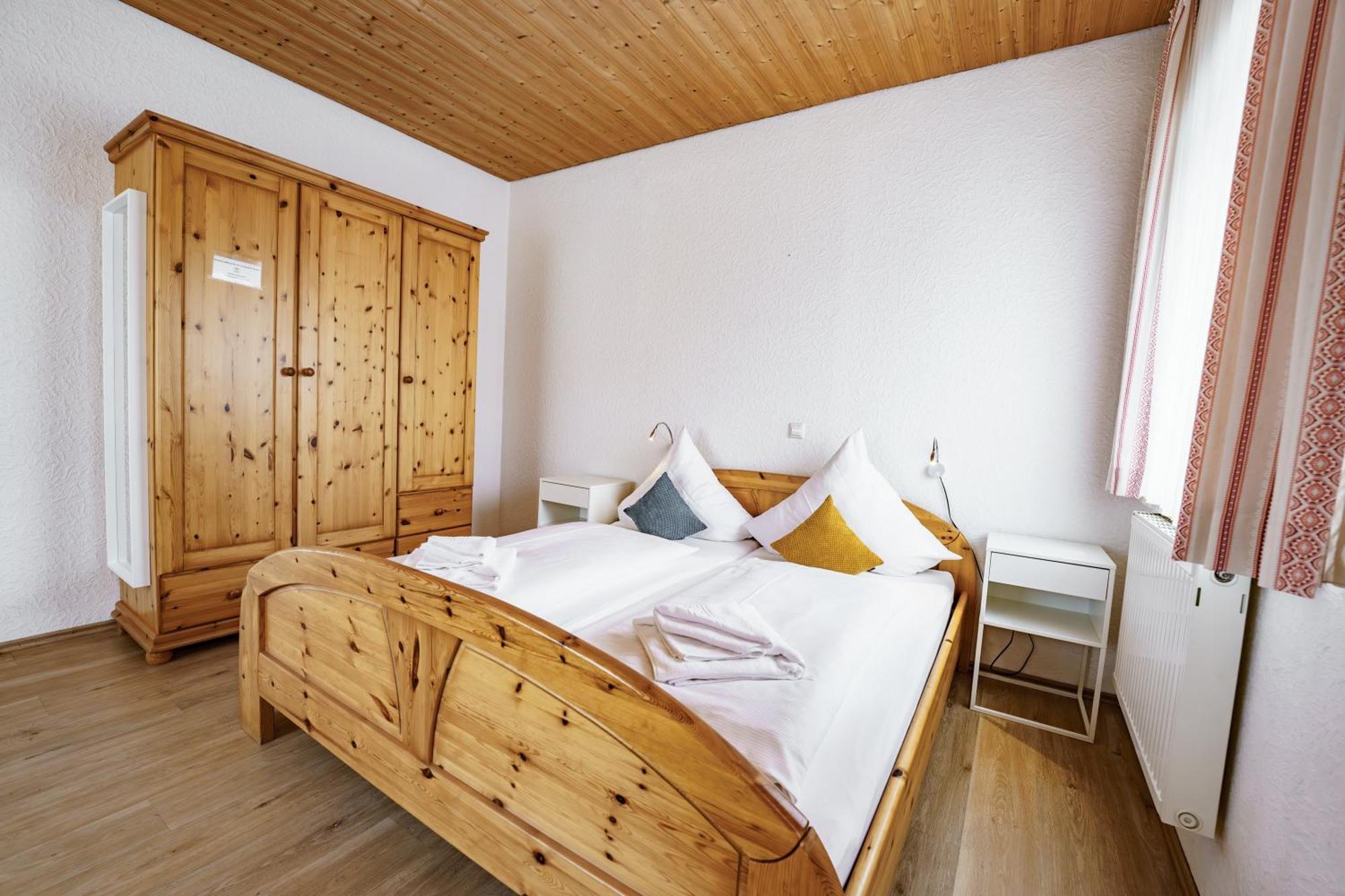 Landgasthof Ochsen Neresheim Екстериор снимка