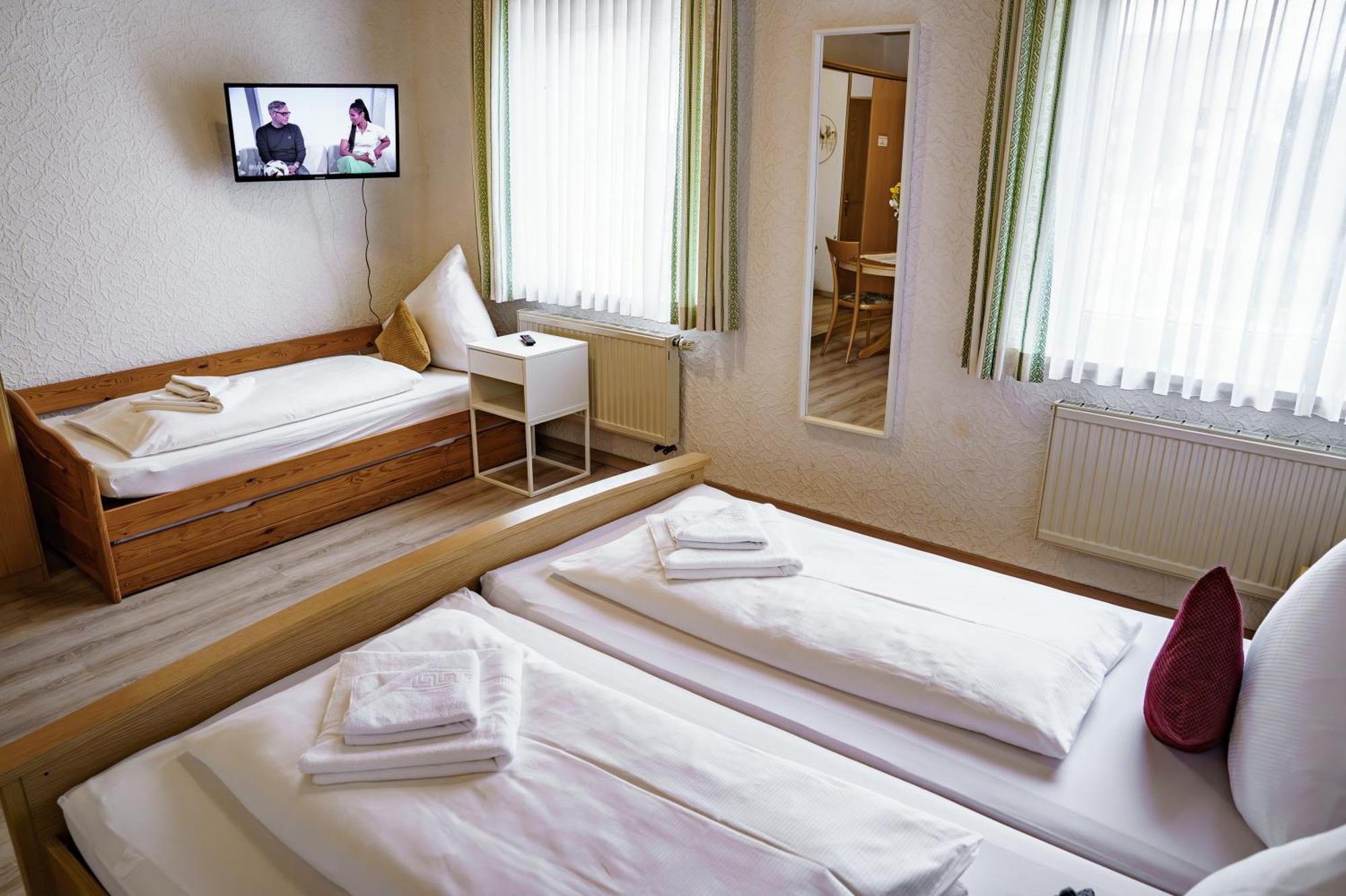 Landgasthof Ochsen Neresheim Екстериор снимка